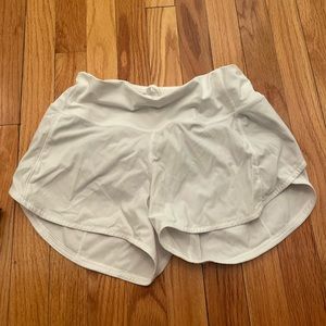 Lululemon size 4 tall white speed up shorts